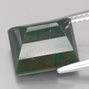 Héliotrope vert naturelle baguette, 4,91 ct, opaque