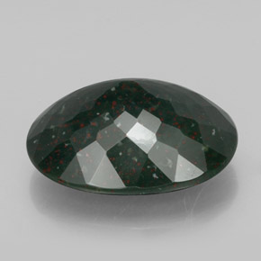Pierre de sang Vert Tacheté naturelle Coupe ovale, 22.02 ct, Opaque