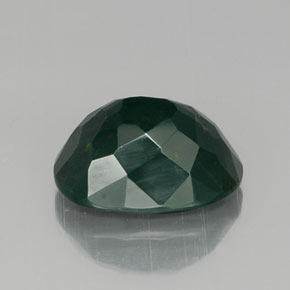 Héliotrope vert naturelle coupe ovale, 7,77 ct, opaque
