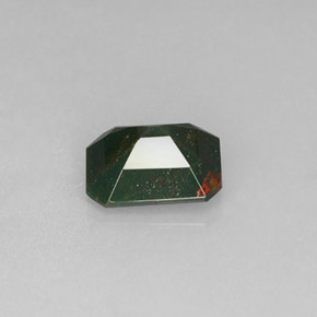 Pierre de sang Vert Tacheté naturelle Taille émeraude, 1.55 ct, Opaque