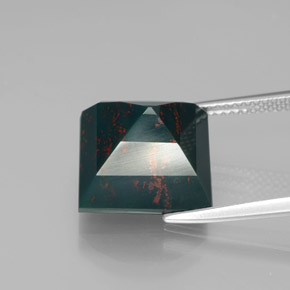 Pierre de sang Vert Tacheté naturelle Carré, 9.60 ct, Opaque