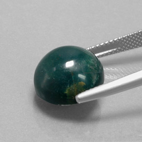 Héliotrope vert naturelle coupe roude, 8,90 ct, opaque