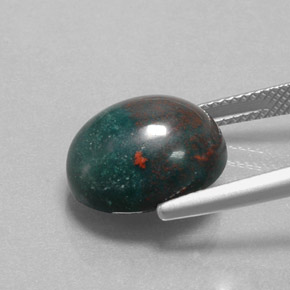 Héliotrope vert naturelle coupe ovale, 8,92 ct, opaque