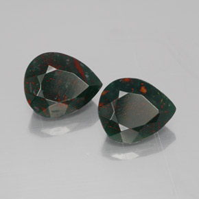Achetez naturel ct vert héliotrope gems, en forme de poire, en provenance madagascar chez gemselect. en stock, livraison internationale!