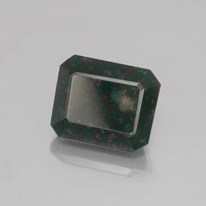 Pierre de sang Vert Tacheté naturelle Taille émeraude, 4.78 ct, Opaque