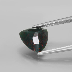 Héliotrope vert naturelle trillion, 1,90 ct, opaque