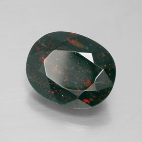 Pierre de sang Vert naturelle ovale, 7.35 ct, Opaque
