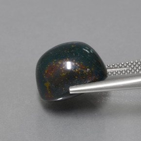 Héliotrope vert naturelle coupe ovale, 10,68 ct, opaque
