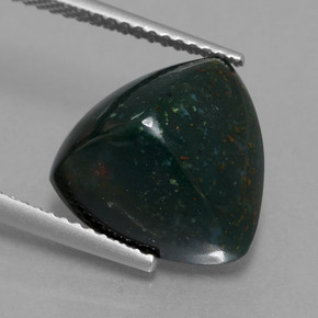 Pierre de sang Vert Tacheté naturelle Trillion, 7.14 ct, Opaque