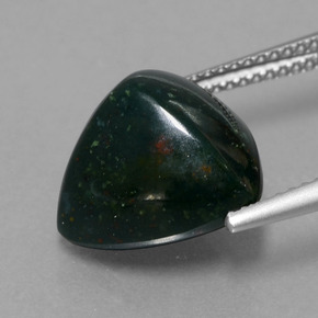 Pierre de sang Vert Tacheté naturelle Trillion, 7.14 ct, Opaque