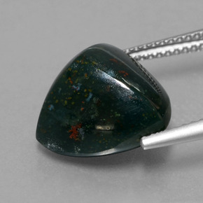 Héliotrope vert naturelle trillion, 7,65 ct, opaque
