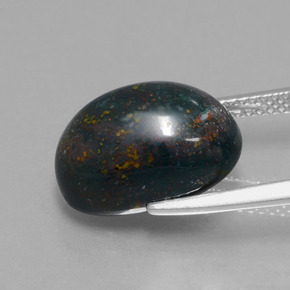 Héliotrope vert naturelle coupe ovale, 8,99 ct, opaque