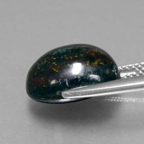 Héliotrope vert naturelle coupe ovale, 6,89 ct, opaque