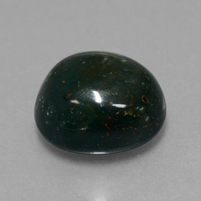 Héliotrope vert naturelle coupe ovale, 7,40 ct, opaque