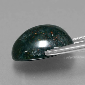 Héliotrope vert naturelle coupe ovale, 7,75 ct, opaque
