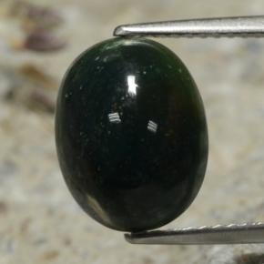 Pierre de sang Vert multicolore naturelle Coupe ovale, 3.63 ct, Opaque