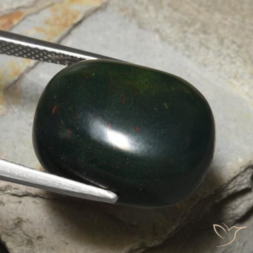 Pierre de sang Forêt verte naturelle ovale, 18.22 ct, Opaque