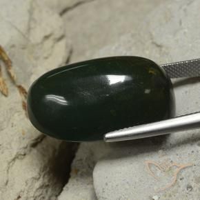 Pierre de sang Vert foncé naturelle ovale, 34.74 ct, Opaque