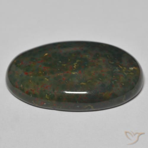 Pierre de sang Vert avec rouge naturelle ovale, 30.21 ct, Opaque