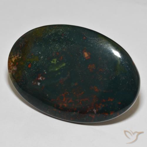 Pierre de sang Vert foncé naturelle ovale, 70.16 ct, Opaque