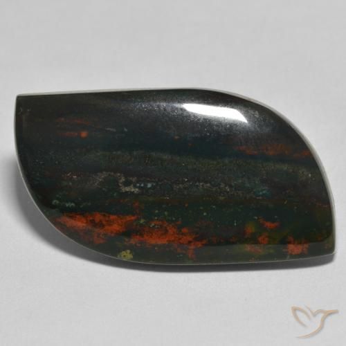 Pierre de sang Vert et rouge naturelle Forme fantaisie, 26.95 ct, Opaque