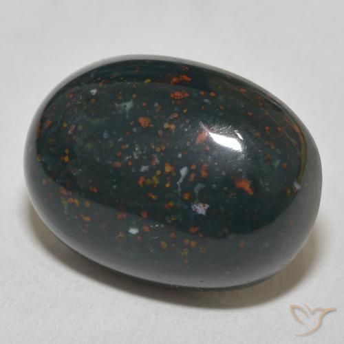 Pierre de sang Forêt verte naturelle ovale, 19.08 ct, Opaque