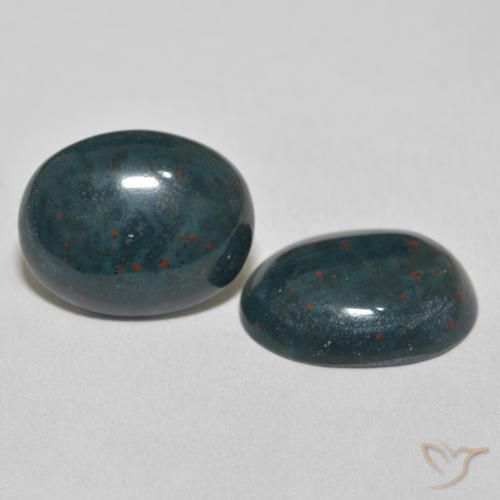 Shop natural 17.33ct Vert foncé Pierre de sang gems, ovale, from Madagascar at GemSelect. In stock, global shipping!