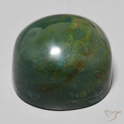 Pierre de sang Vert avec rouge naturelle ovale, 56.88 ct, Opaque