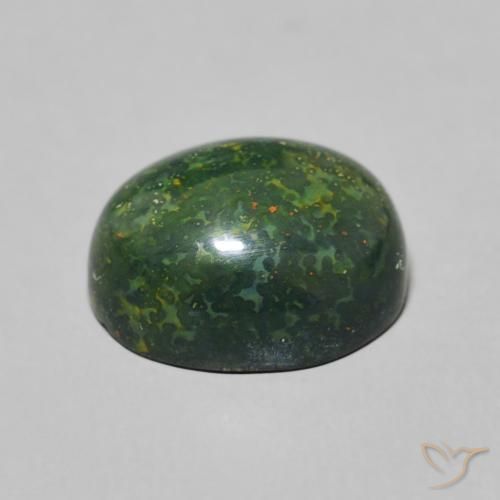 Pierre de sang Vert foncé naturelle ovale, 4.93 ct, Opaque