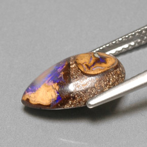 Opale boulder multicolore naturelle en forme de poire, 3,22 ct, opaque