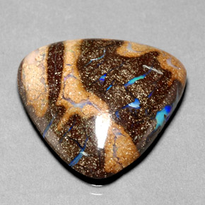 Opale boulder multicolore naturelle trillion, 25,23 ct, opaque