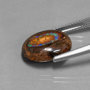 Opale boulder multicolore naturelle coupe ovale, 7,70 ct, opaque