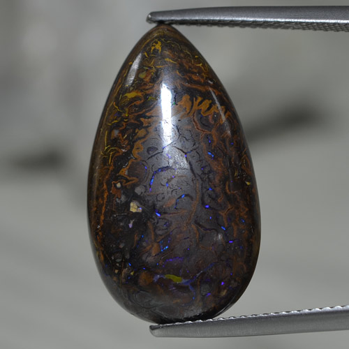 Opale boulder multicolore naturelle en forme de poire, 17,27 ct, opaque