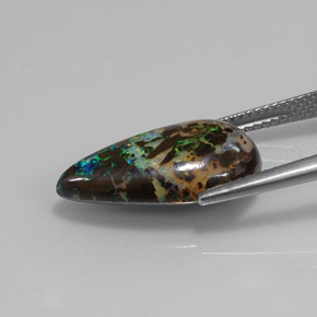 Opale boulder multicolore naturelle en forme de poire, 7,90 ct, opaque