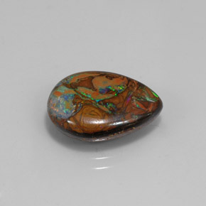 Opale boulder multicolore naturelle en forme de poire, 8,30 ct, opaque