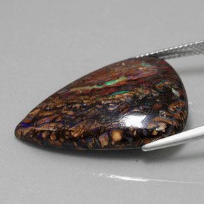 Opale boulder multicolore naturelle en forme de poire, 21,74 ct, opaque