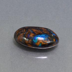 Opale boulder multicolore naturelle coupe ovale, 2,68 ct, opaque