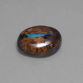 Opale boulder multicolore naturelle coupe ovale, 7,80 ct, opaque