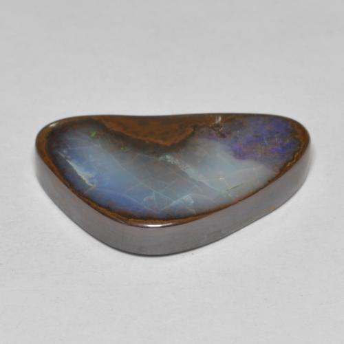 Opale boulder multicolore naturelle forme fantaisie, 12,56 ct, opaque