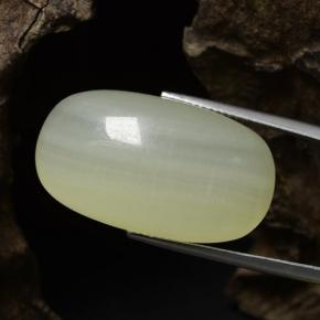 calcite Vert grisâtre naturelle Coupe coussin, 42.56 ct, Translucide