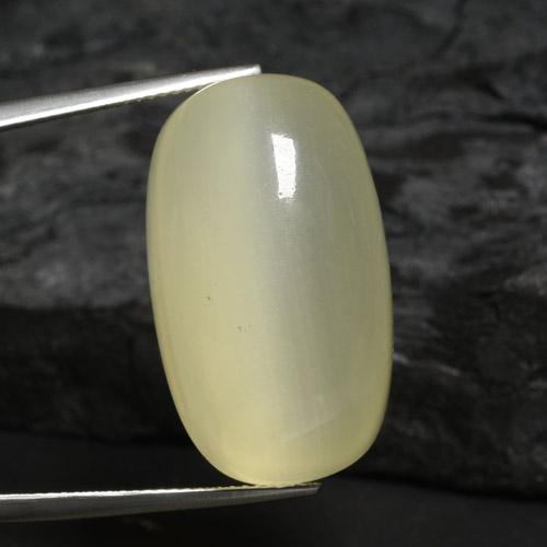 calcite Jaune verdâtre naturelle Coupe ovale, 61.33 ct, Translucide
