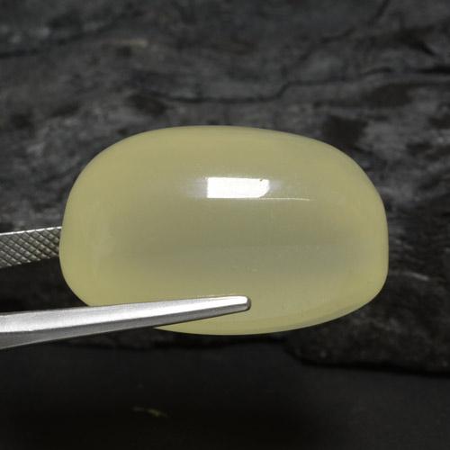 calcite Jaune verdâtre naturelle Coupe ovale, 61.33 ct, Translucide
