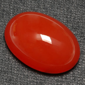 Cornaline Rouge orange naturelle Coupe ovale, 46.00 ct, Translucide