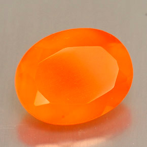 Cornaline Orange naturelle Coupe ovale, 1.88 ct, Translucide