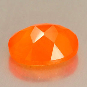 Cornaline Orange naturelle Coupe ovale, 1.88 ct, Translucide