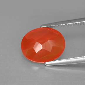Cornaline Rouge orange naturelle Coupe ovale, 2.82 ct, Translucide