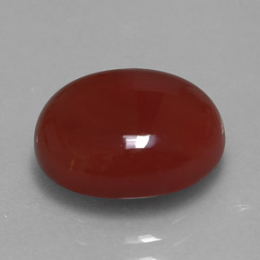 Cornaline rouge naturelle coupe ovale, 4,71 ct, translucide