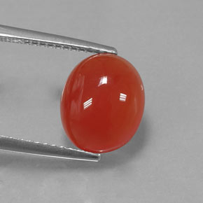 Cornaline orange naturelle coupe ovale, 3,68 ct, translucide