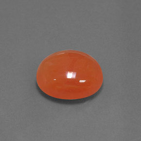 Cornaline orange naturelle coupe ovale, 4,71 ct, translucide