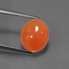 Cornaline Orange naturelle Coupe ovale, 4.56 ct, Translucide